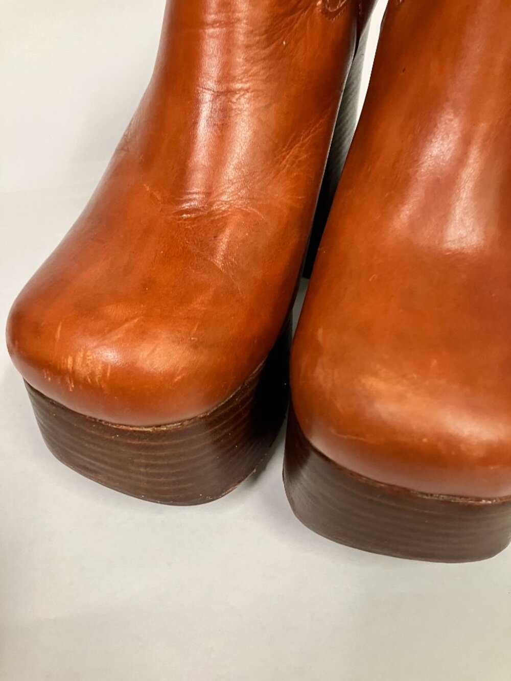 *USED* Super Hot Jeffrey Campbell PUPPY-2 Retro Platform Boots in Tan! Size 9! - Picture 4 of 14